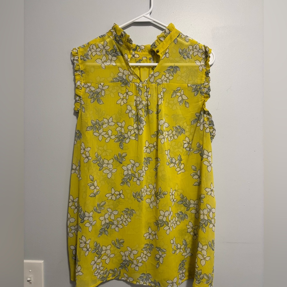 Who What Wear Yellow Floral Blouse. Never Worn. Dainty, Ditsy Floral